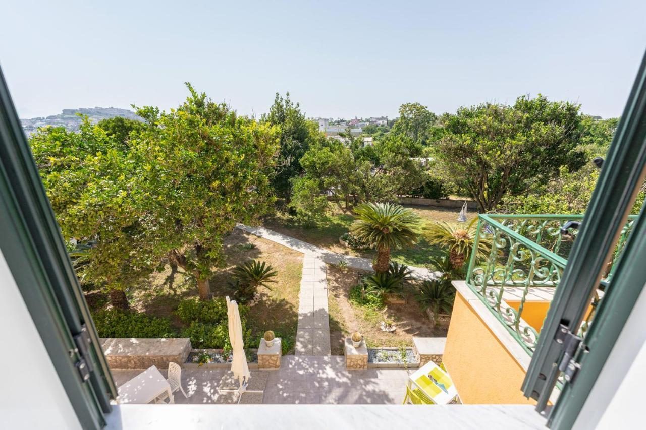 بروسيدا Villa Caterina B&B المظهر الخارجي الصورة