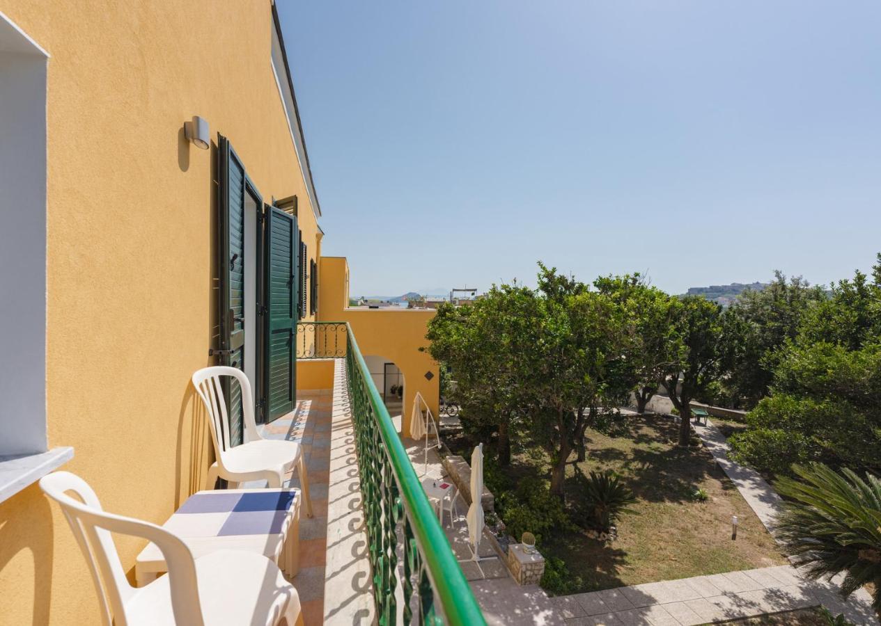 بروسيدا Villa Caterina B&B المظهر الخارجي الصورة