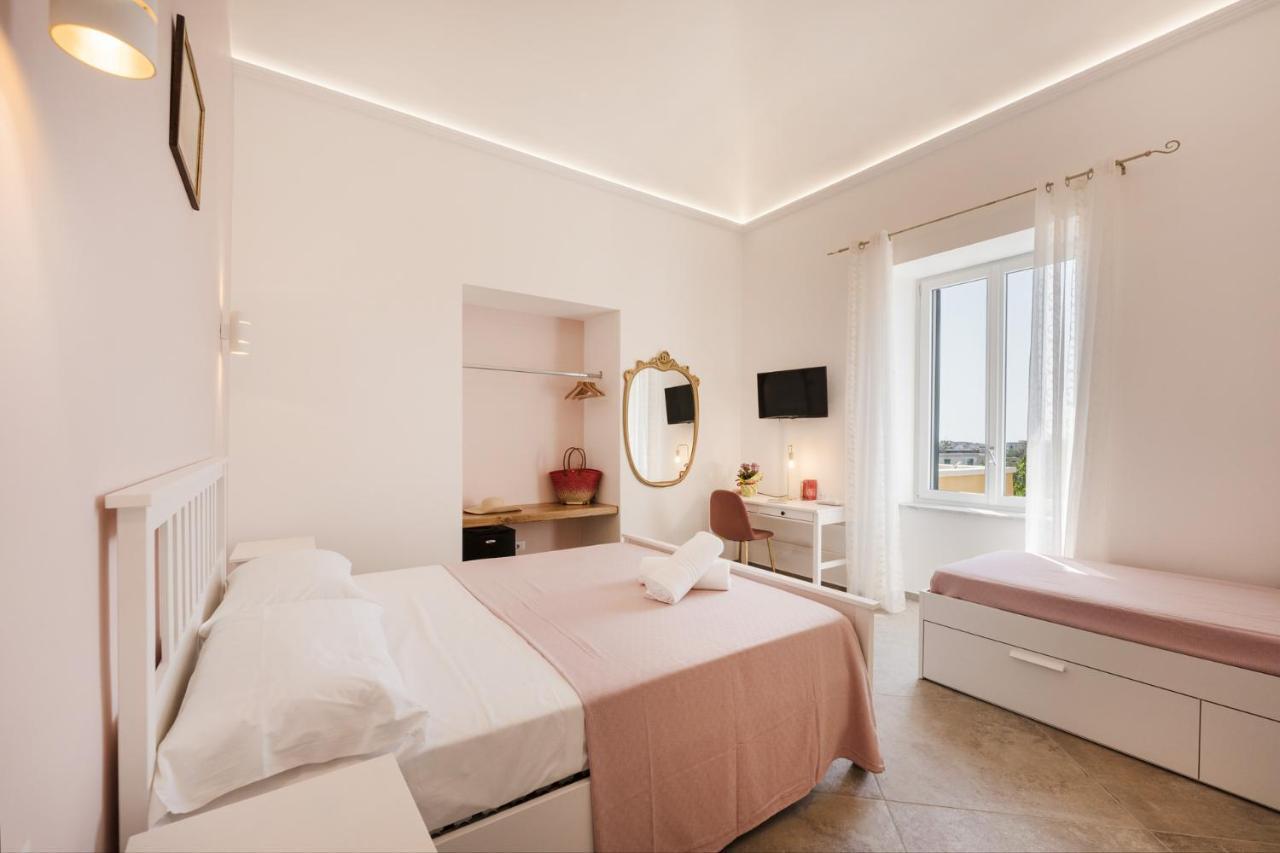 بروسيدا Villa Caterina B&B الغرفة الصورة